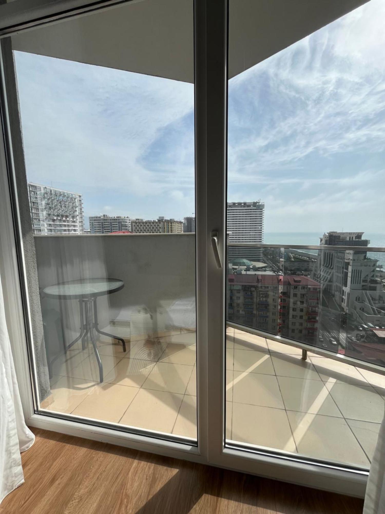 Sea Towers Lux 17-05 Apartman Batumi Kültér fotó